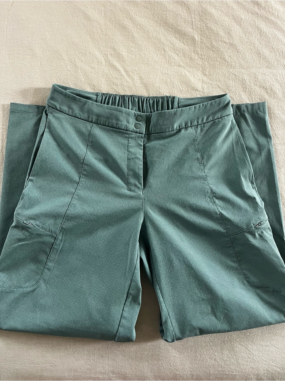 lululemon athletica Cropped Ankle Pants in Teal Green